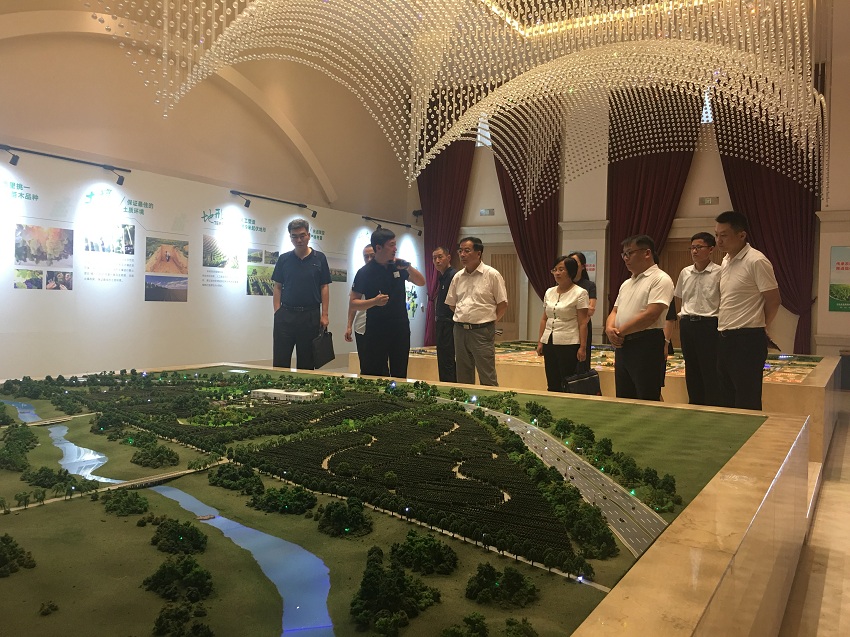 济南市工商联重点课题调研组来郑调研(图3) 济南市工商联重点课题调研组来郑调研(图3)