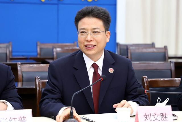 登封市检察院与登封市工商联联合开展2020年“检察开放日”活动(图3) 登封市检察院与登封市工商联联合开展2020年“检察开放日”活动(图3)