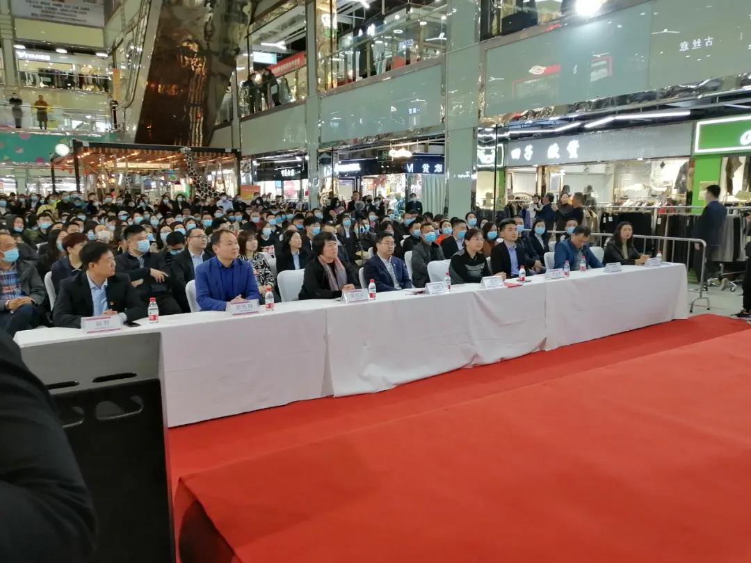 二七区街道商会：互帮互联聚活力 党建先行促发展(图2)