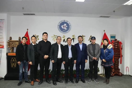 福建省台湾同胞联谊会党组书记江荣全来访郑州市南平商会(图4) 福建省台湾同胞联谊会党组书记江荣全来访郑州市南平商会(图4)