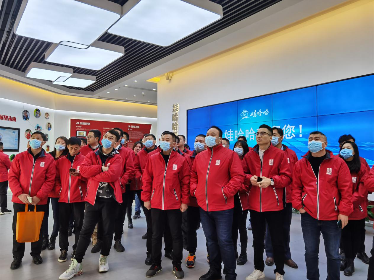 郑州市青商会赴杭州开展“不忘初心 逐梦前行”研学考察活动(图3) 郑州市青商会赴杭州开展“不忘初心 逐梦前行”研学考察活动(图3)